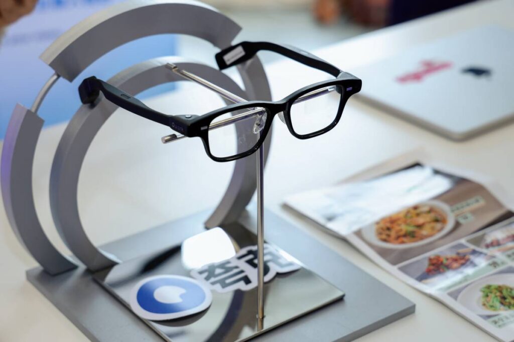 Quark AI Glasses series